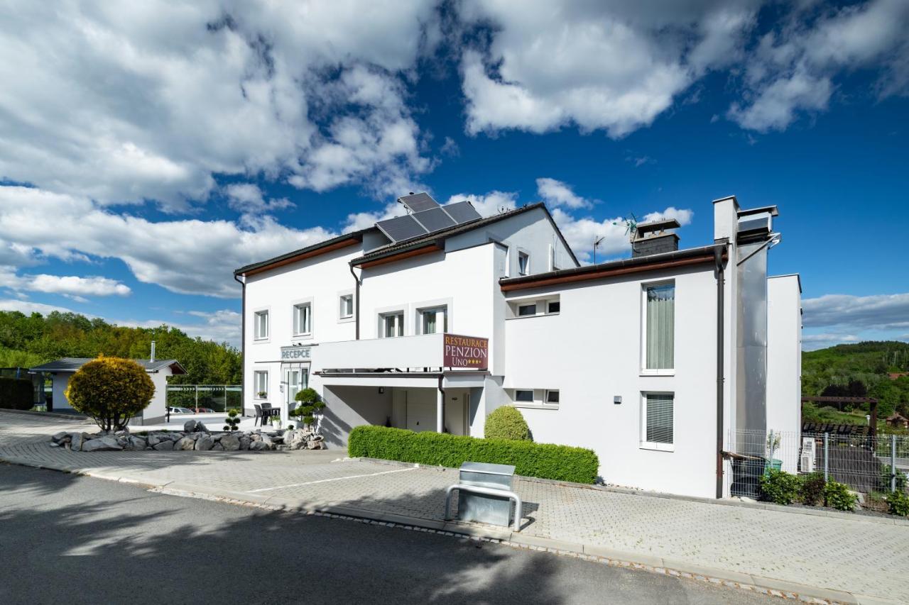 Penzion Uno Zlín Exterior foto